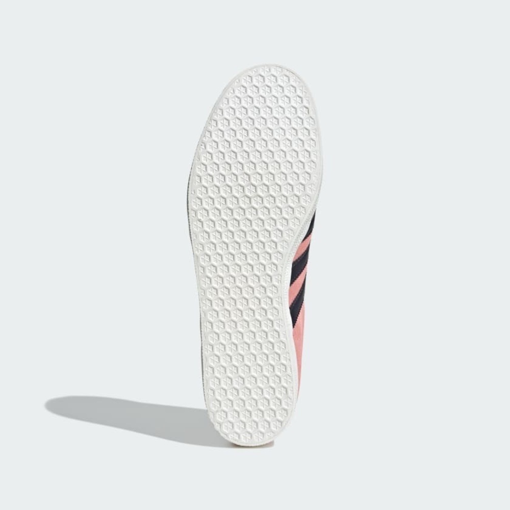 NIB NWT Men's Size 11.5 Adidas Gazelle in Pink with Black Stripes🔥🔥 - Picture 8 of 15